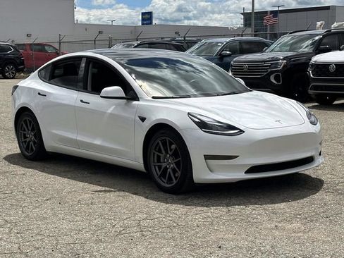 Used 2022 Tesla Model 3 Long Range AWD/4WD image 6
