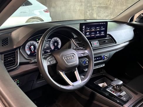 Used 2021 Audi Q5 2.0T Premium Plus w/ Premium Plus Package AWD/4WD image 4