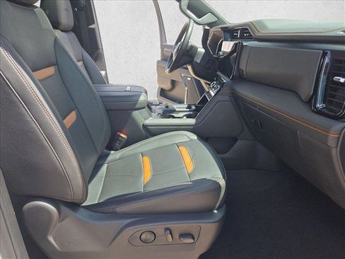 Used 2024 GMC Sierra 2500 AT4 w/ AT4 Preferred Package AWD/4WD image 22
