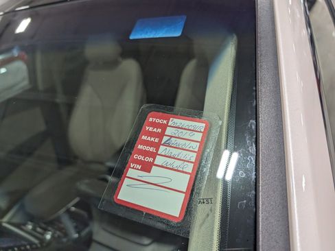 Used 2019 Lincoln Nautilus Reserve image 34