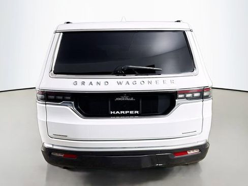Used 2022 Jeep Grand Wagoneer Series II w/ Convenience Group III AWD/4WD image 8