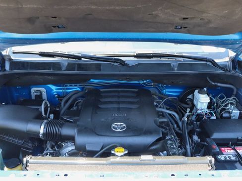 Used 2017 Toyota Tundra SR5 w/ SR5 Upgrade Package RWD image 13