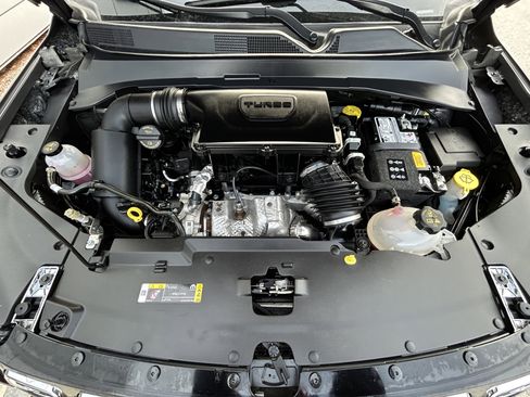 Certified 2024 Jeep Compass Limited image 16