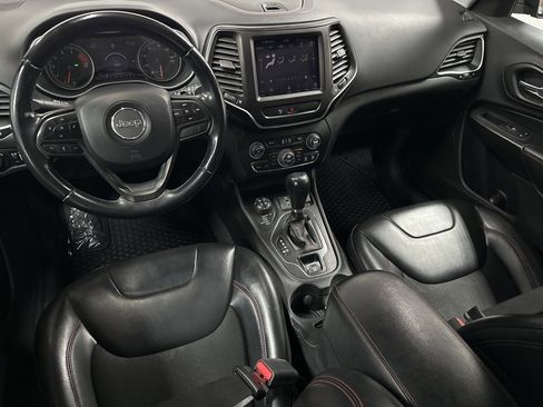 Used 2020 Jeep Cherokee Trailhawk w/ Comfort/Convenience Group image 13