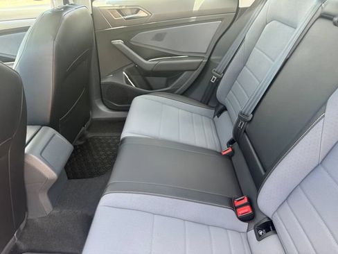 New 2026 Volkswagen Jetta SE FWD image 17