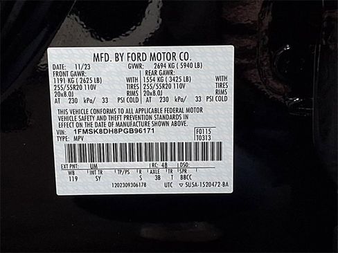 Certified 2023 Ford Explorer XLT w/ Equipment Group 202A image 33