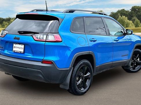Used 2021 Jeep Cherokee Latitude Plus AWD/4WD image 12