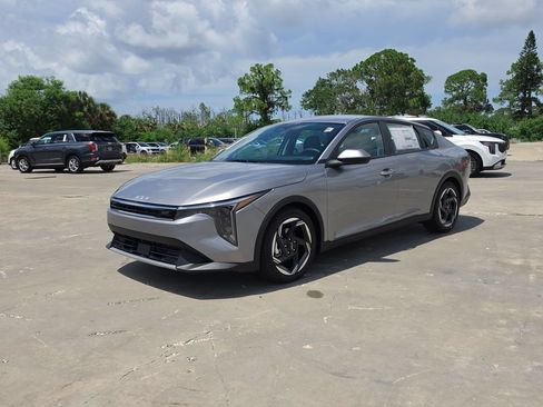 New 2026 Kia K4 GT-Line Turbo FWD image 4