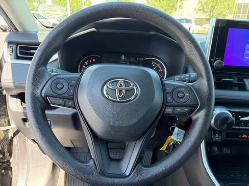 Used 2023 Toyota RAV4 LE AWD/4WD image 14