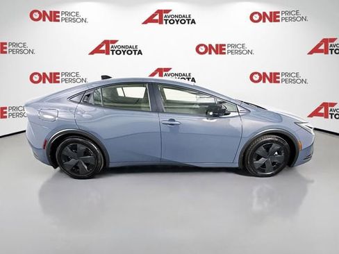 Used 2026 Toyota Prius Plug-In Hybrid image 8