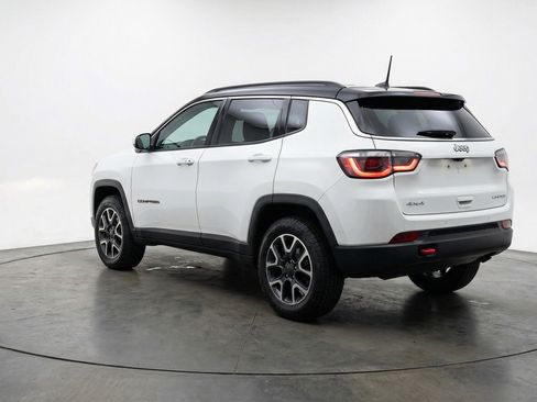 Used 2025 Jeep Compass Trailhawk w/ Trailer Tow Group AWD/4WD image 6