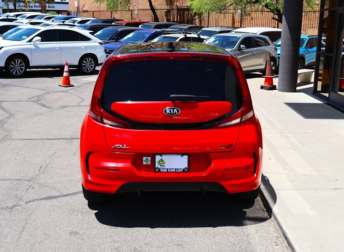 Used 2020 Kia Soul GT-Line FWD image 10