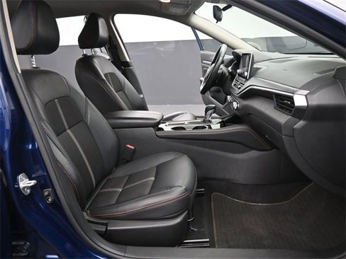 Used 2023 Nissan Altima 2.5 SR image 18