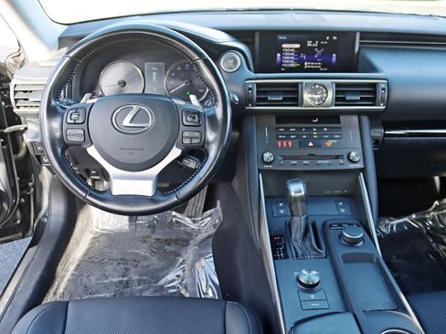 Used 2020 Lexus IS 300 AWD w/ Premium Package image 16