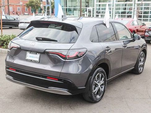 Used 2023 Honda HR-V EX-L image 5