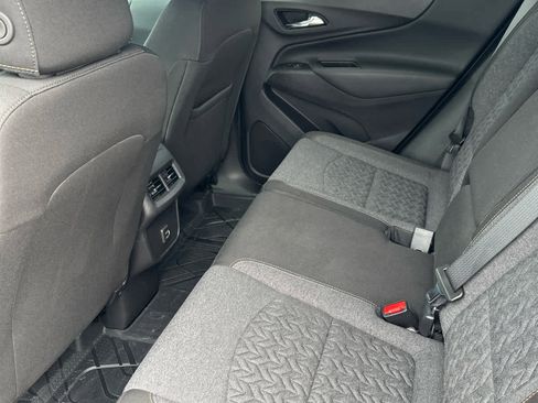 Used 2024 Chevrolet Equinox LT w/ LPO, Floor Liner Package FWD image 15