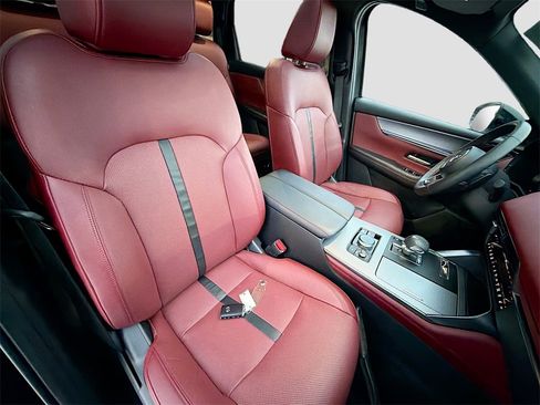 Used 2025 MAZDA CX-70 3.3 Turbo S w/ Premium Package image 33