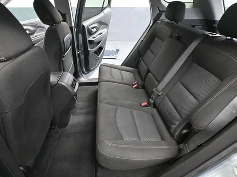 Used 2024 GMC Terrain SLE FWD image 37