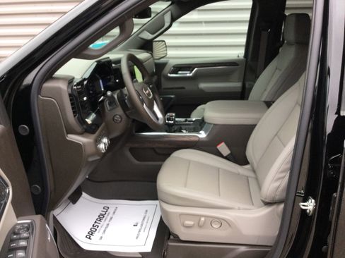 New 2026 GMC Sierra 1500 SLT w/ SLT Premium Plus Package image 9
