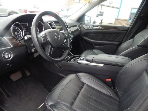 Used 2015 Mercedes-Benz GL 450 4MATIC image 12