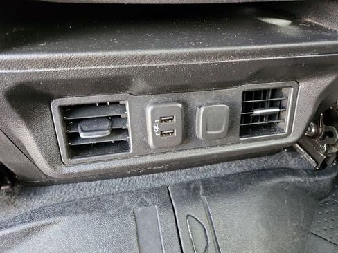 Used 2021 Chevrolet Silverado 1500 LT AWD/4WD image 20