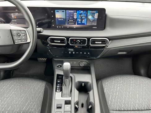 New 2026 Nissan Sentra SV image 3