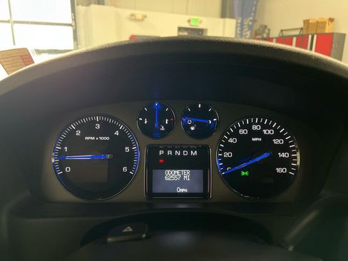 Used 2007 Cadillac Escalade AWD w/ Climate Package image 13