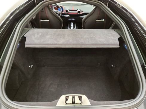 Used 2020 Ferrari 812 Superfast image 20