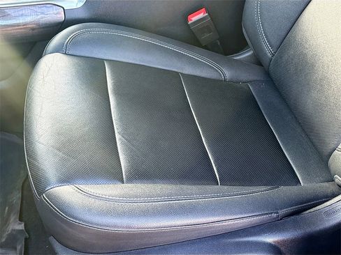 Used 2023 Chevrolet Silverado 1500 LTZ image 19