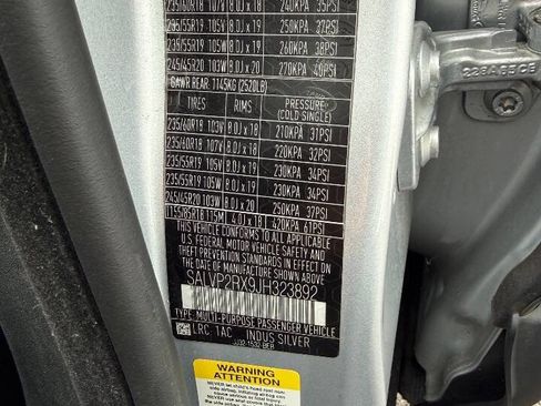 Used 2018 Land Rover Range Rover Evoque image 26