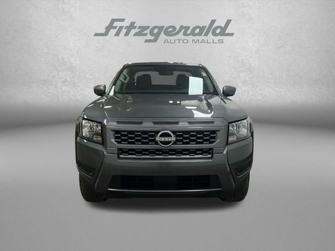 Used 2025 Nissan Frontier SV w/ Tow Package RWD image 9