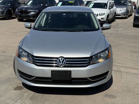 Used 2014 Volkswagen Passat 1.8T S image 2