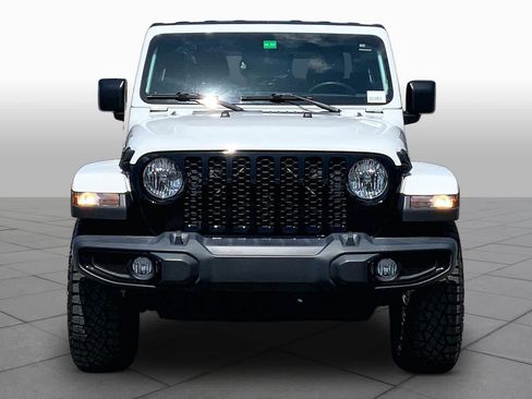 Used 2023 Jeep Gladiator Sport AWD/4WD image 4