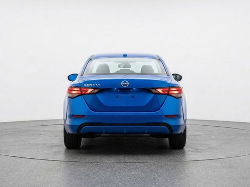 Used 2025 Nissan Sentra SV image 7