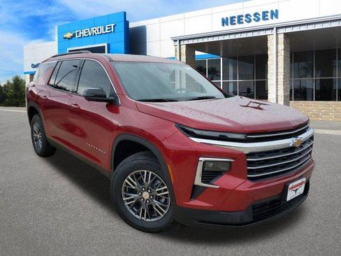 New 2026 Chevrolet Traverse LT w/ Driver Confidence Package image 1