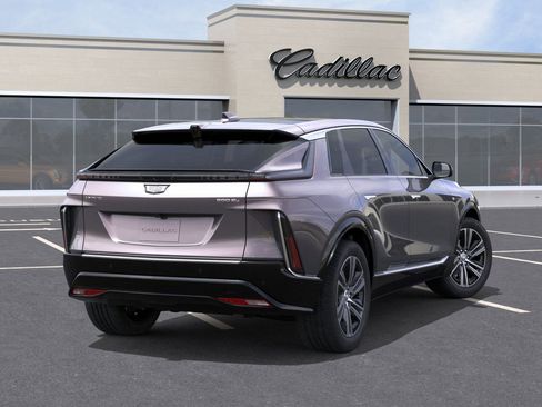New 2025 Cadillac Lyriq Luxury image 4