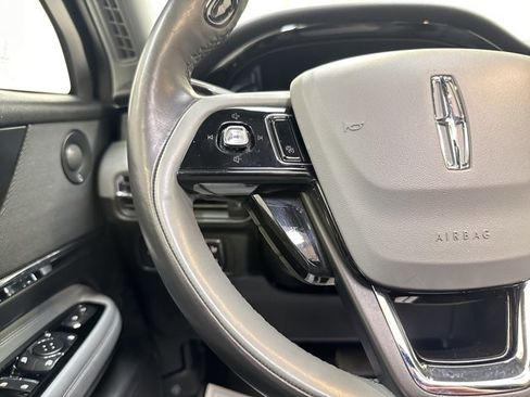 Used 2020 Lincoln Corsair Reserve w/ Equipment Group 201A image 17