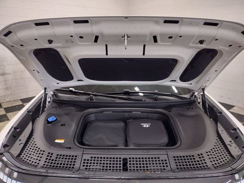 New 2026 Hyundai Ioniq 9 Calligraphy image 7