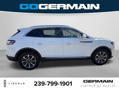 Used 2023 Lincoln Nautilus AWD w/ Premium Package image 8