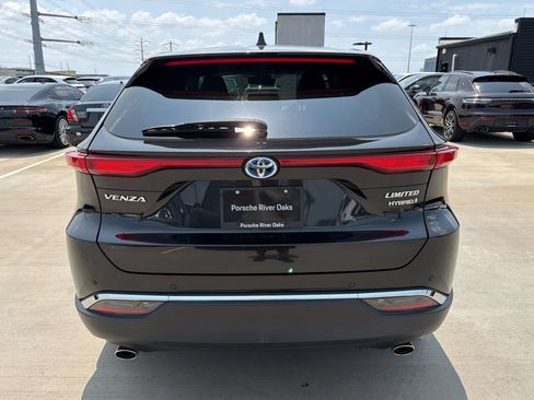 Used 2021 Toyota Venza Limited AWD/4WD image 10