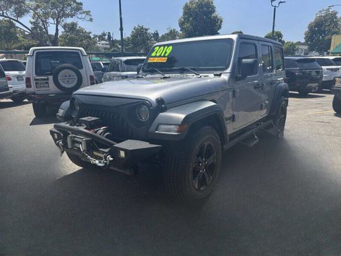 Used 2019 Jeep Wrangler Unlimited Sport image 1