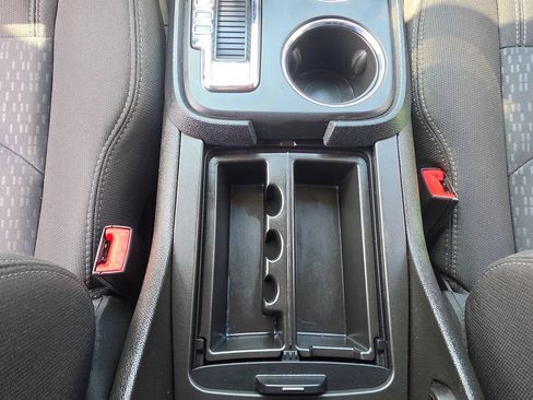 Used 2016 GMC Acadia SLE FWD image 42
