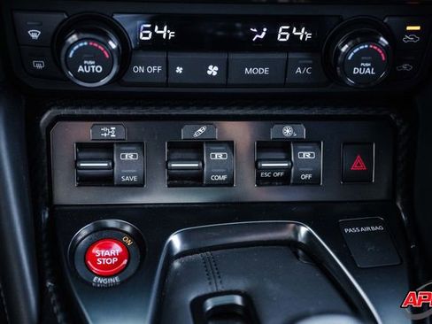 Used 2020 Nissan GT-R Premium w/ Premium Interior Package image 81