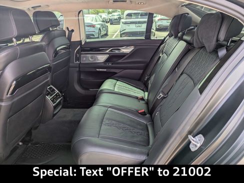 Used 2018 BMW 750i xDrive AWD/4WD image 12