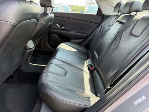 Certified 2023 Hyundai Elantra Limited w/ Cargo Package FWD image 9