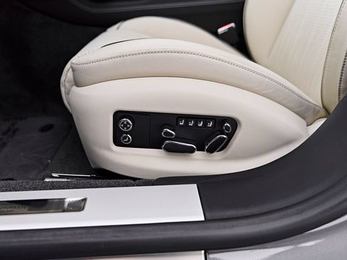 Used 2022 Bentley Flying Spur W12 AWD/4WD image 42