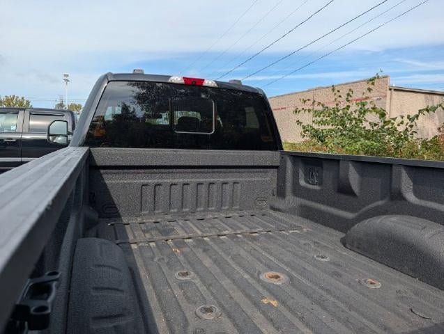 Used 2022 Ford F450 Lariat w/ Lariat Ultimate Package AWD/4WD image 3