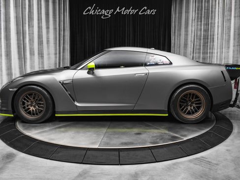 Used 2013 Nissan GT-R Black Edition AWD/4WD image 29