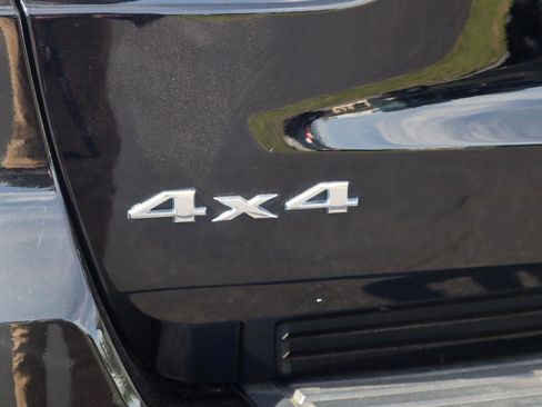 Used 2019 Jeep Grand Cherokee Laredo w/ 18" Wheel & 8.4" Radio Group image 30