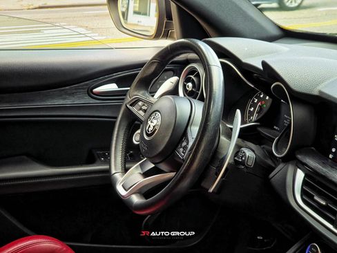 Used 2022 Alfa Romeo Stelvio Sprint AWD/4WD image 21